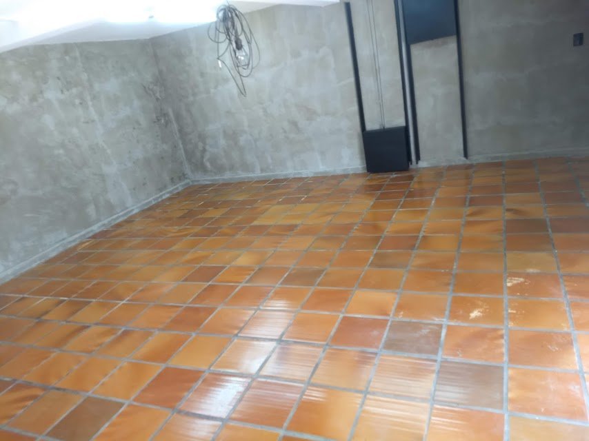 Pintura Epóxi Branco em Garagem
